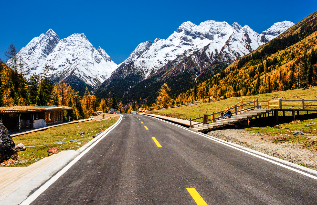 ภูเขาสี่ดรุณี ใบไม้เปลี่ยนสี